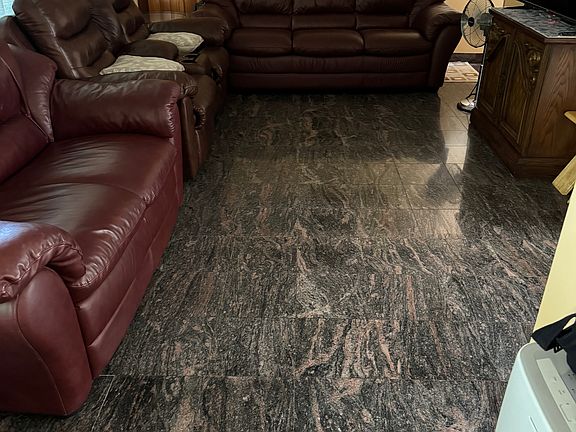 3rd image of 41 Hope Ln #1