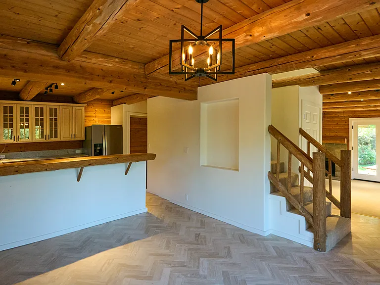 373 Loftyhill Dr — Photo 9