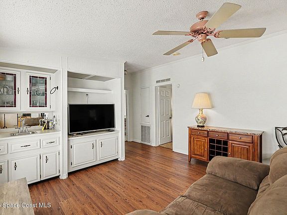 4th image of 315 Meridian Run Dr #93