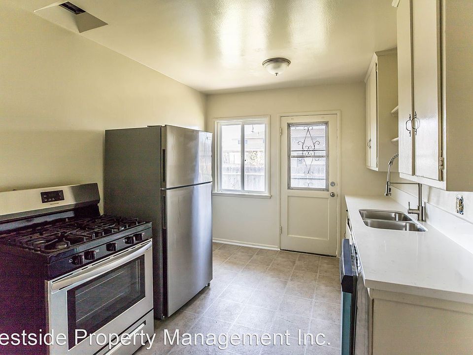 1st image of 11320 Culver Blvd #B