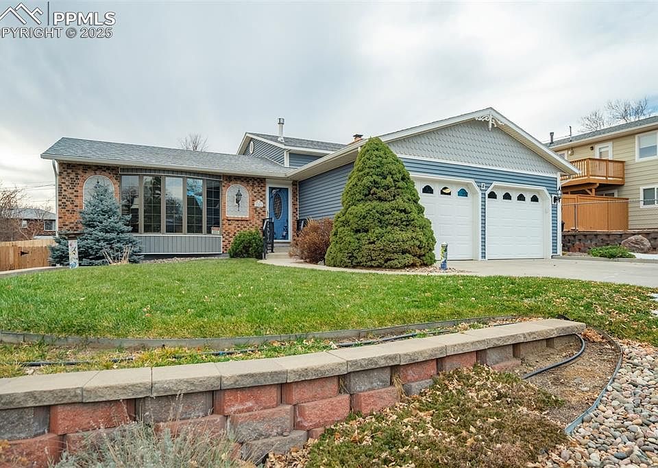 1st image of 2249 Glenwood Cir