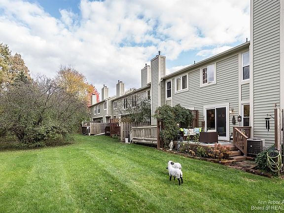 3rd image of 485 Liberty Pointe Dr Unit 88
