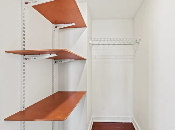 425 5th Avenue image 10 of 18