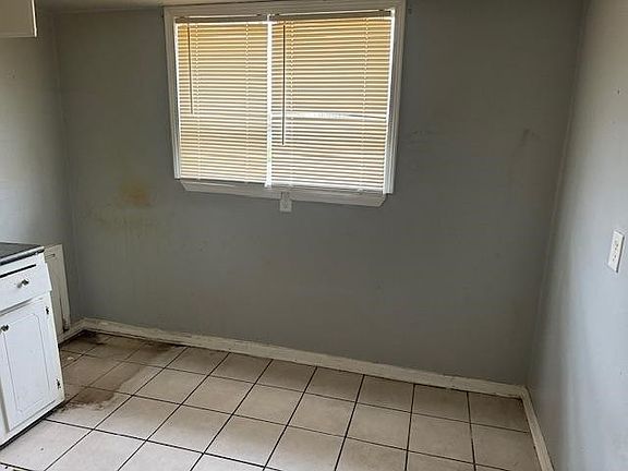 5th image of 1794 N Hollywood St