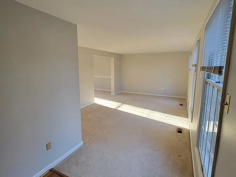 777 Live Oak Dr — Photo 6