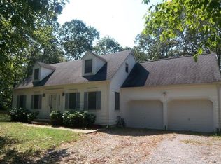 20 Saw Mill Dr, Ledyard, CT 06339