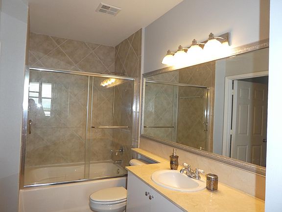 5th image of 806 E Windward Way Ph 7