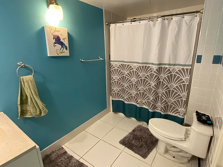 1750 NE 191st St #600 — Photo 27