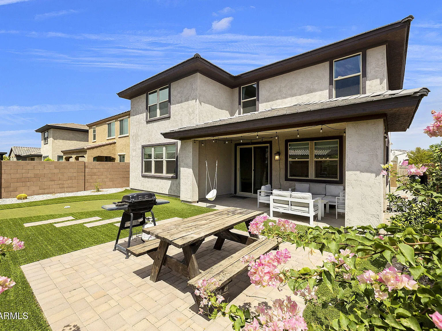 4 bed, 2.5 bath, 3465 sqft, $3,500 — Photo 1