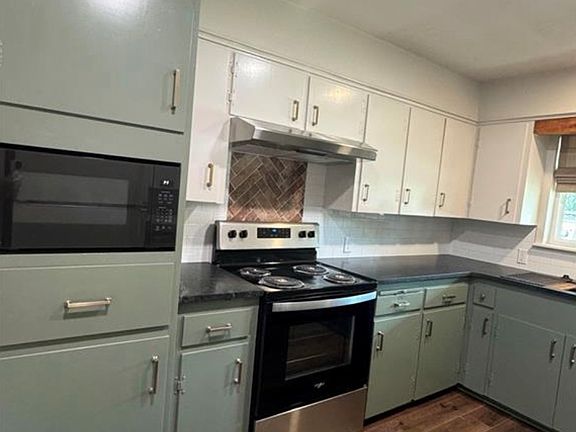 4th image of 313 Borderbrook Dr