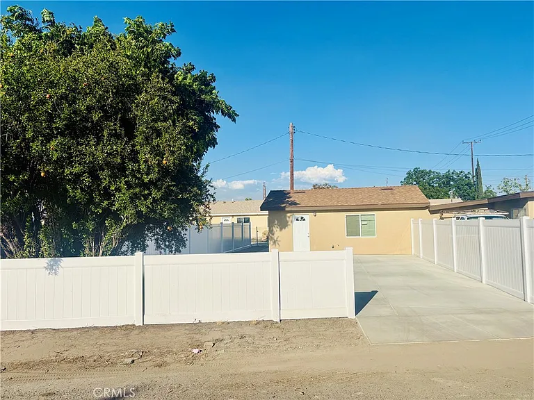 134 E Cluster St #2 — Photo 4