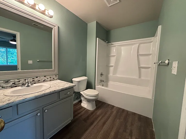 3300 Rosewood St — Photo 7