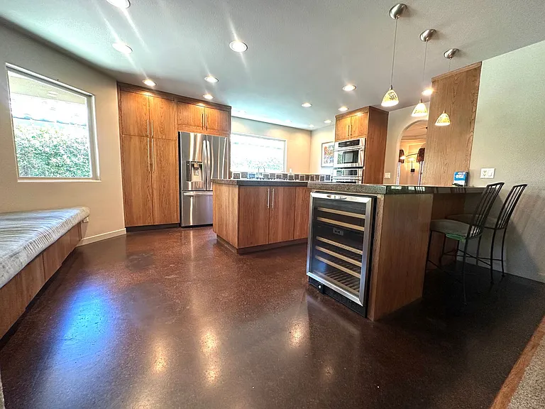 3450 Sarolou Dr — Photo 4