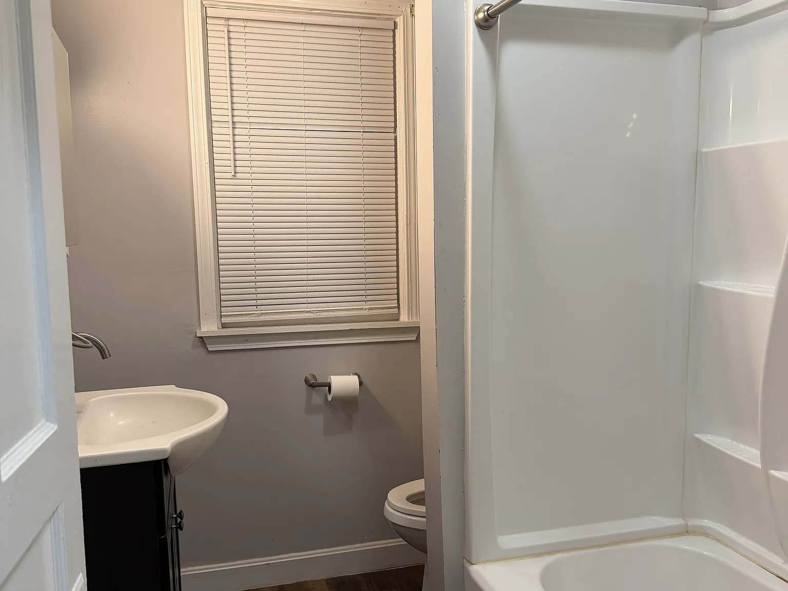 1 bed, $1,050 — Photo 4
