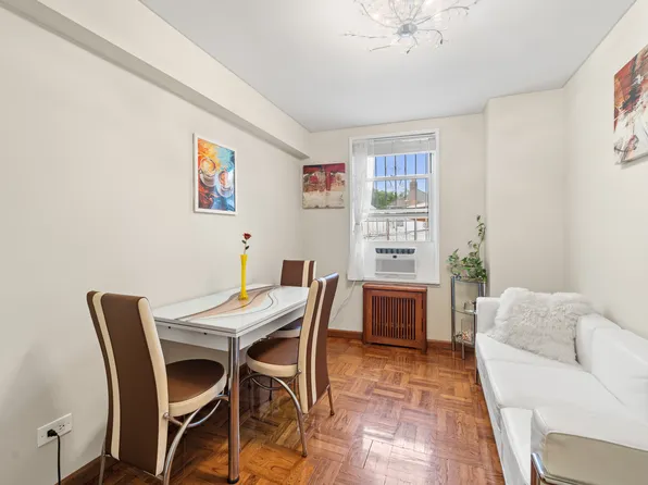 1625 Emmons Avenue image 9 of 21