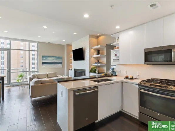 200 S 31st Ave APT 4814, Omaha, NE 68131