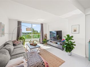 6362 Collins Ave #411, Miami Beach, FL 33141
