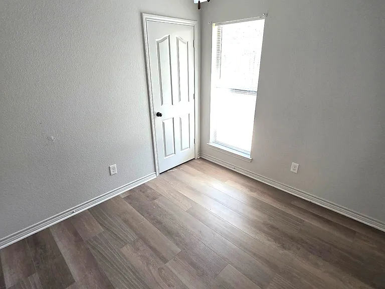6534 Westwood Village Dr — Photo 19