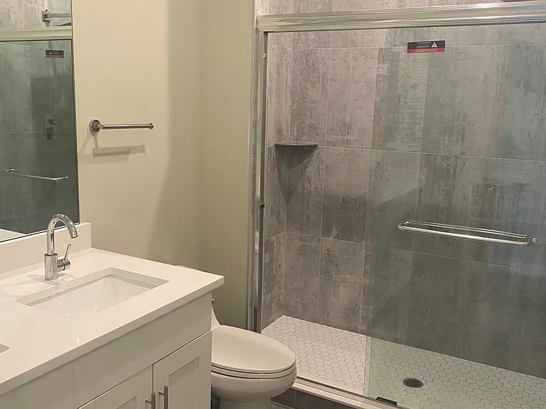 438 Wiota St #2R — Photo 11