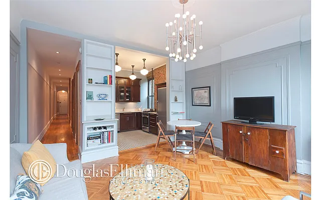 Sold by Douglas Elliman | media 25