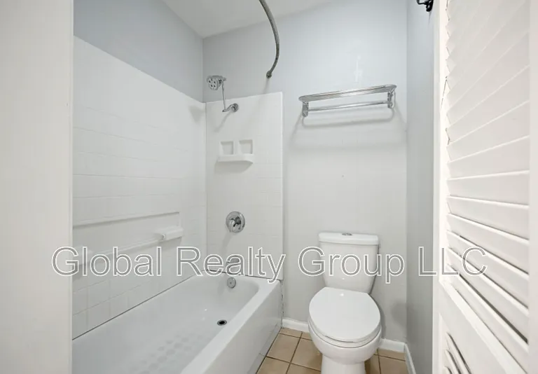 940 Hayselton Ave — Photo 9