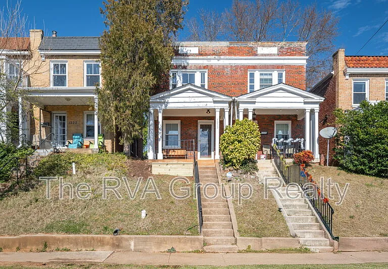 1230 Wallace St — Photo 1
