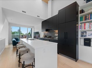 650 E 2nd St #201, North Vancouver, BC V7L1C8