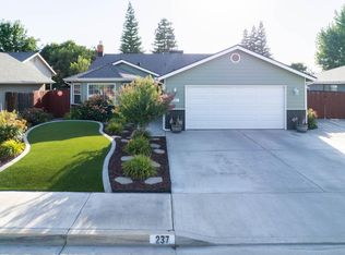 237 Silver Maple Pl, Porterville, CA 93257