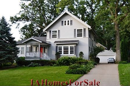 2329 Hillcrest Dr. SE