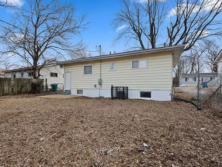 10521 Duke Dr — Photo 31