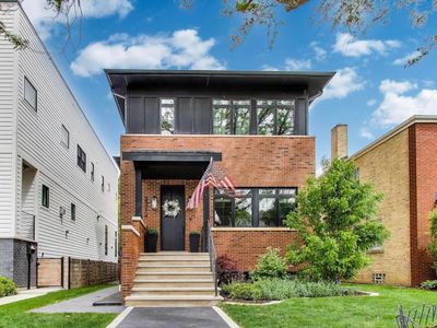 2312 W Hutchinson St, Chicago, IL, 60618