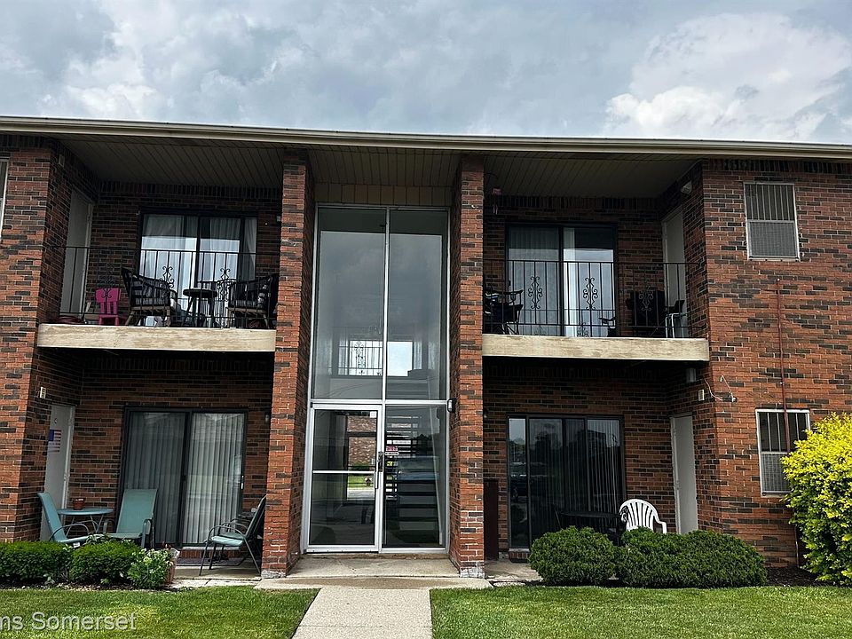 1st image of 15126 Seagull Dr #25