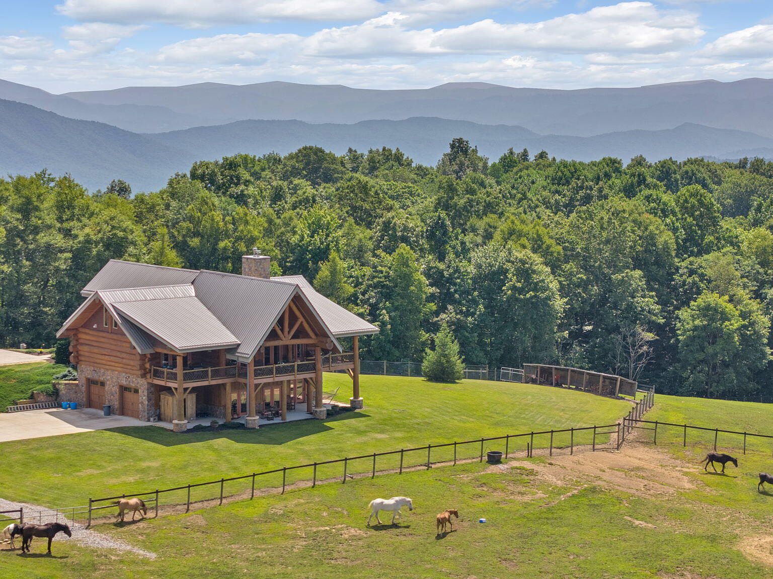 洋書 Mountain Houses 48846 Real Estate - 48846 Homes For Sale | Zillow