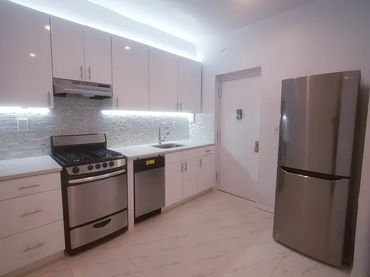 Rented by Corcoran | media 15