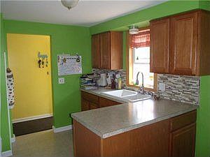 5th image of 162 McNaughton Ave