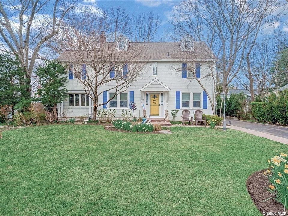 1st image of 10 Bayside Avenue
