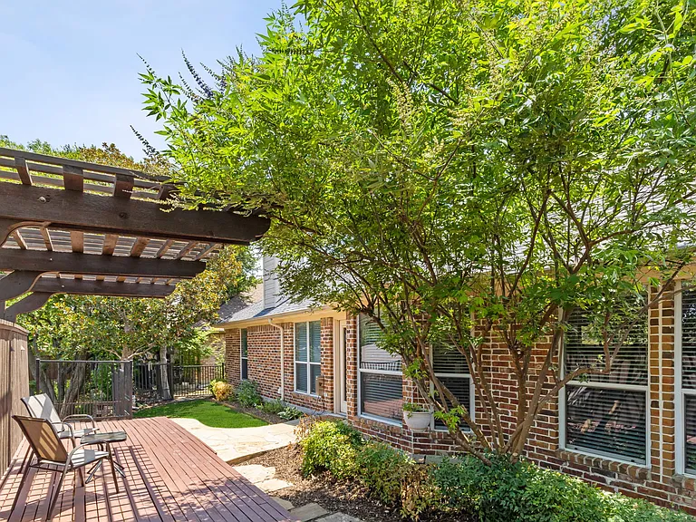 199 Cody Pl — Photo 23
