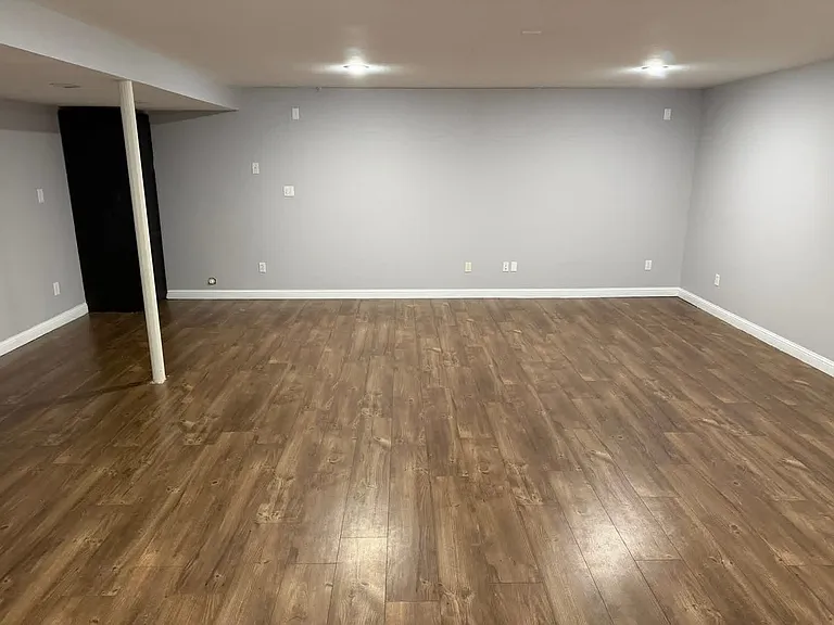 2763 Ridgeway Dr — Photo 3