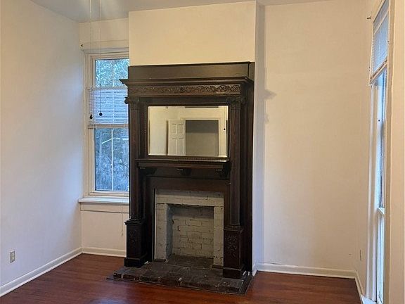 2nd image of 219 E Taylor St APT C