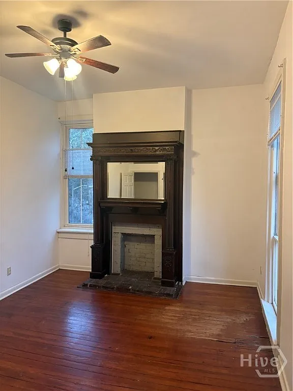 Building Photo - 219 E Taylor St #C