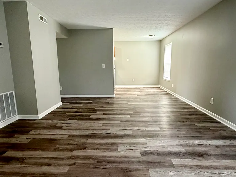 Scenic Valley Apartment Homes — Photo 2