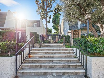 18360 Collins St Unit E, Los angeles, CA, 91356