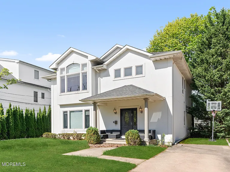 230 Norwood Ave — Photo 3