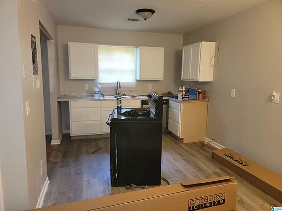 3rd image of 339 Valley Crest Dr