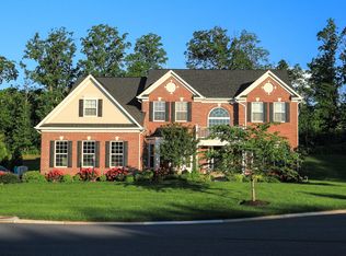 22575 Forest View Ct, Ashburn, VA 20148