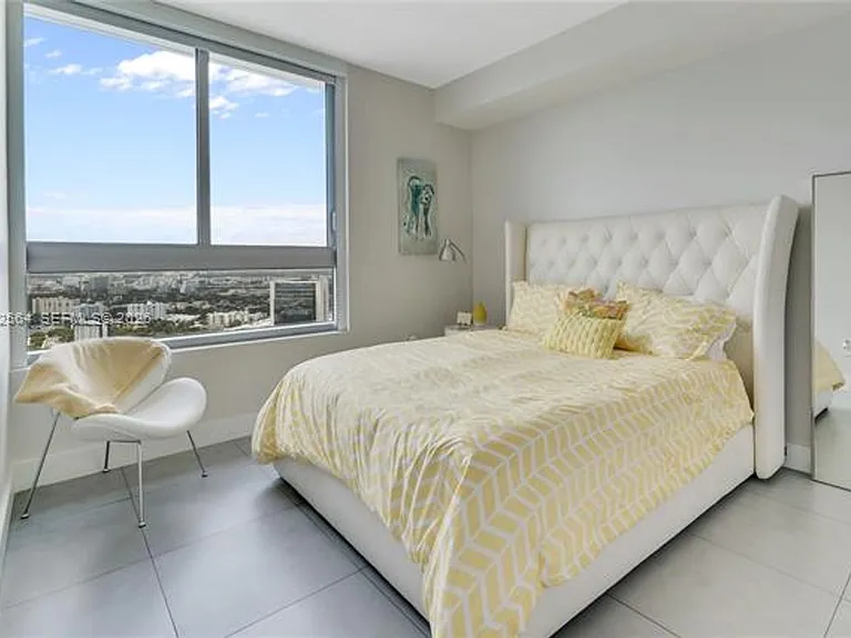 90 SW 3rd St #4308 — Photo 11