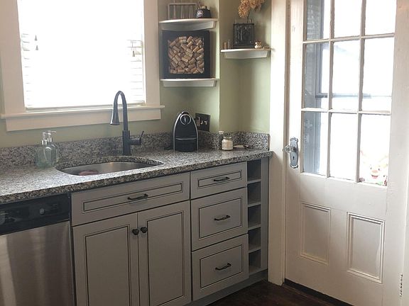 Current kitchen.