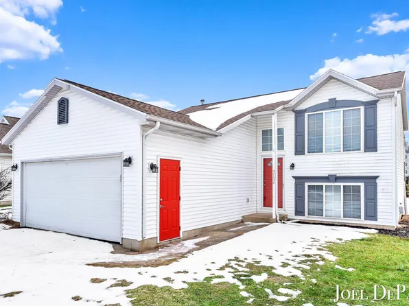 3126 Burritt St NW, Grand Rapids, MI 49504