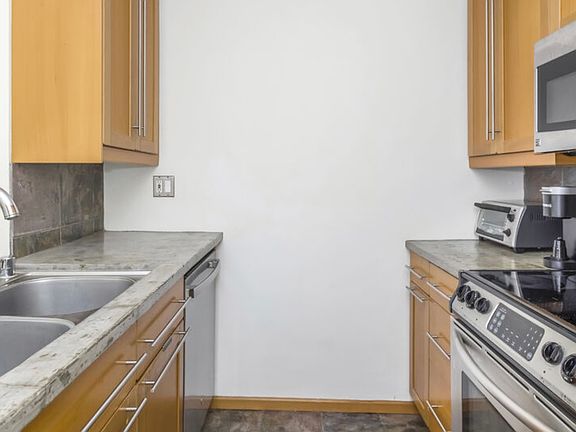 4th image of 1230 N Sweetzer Ave APT 111