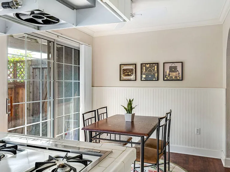 418 Nobel Ave #B — Photo 13